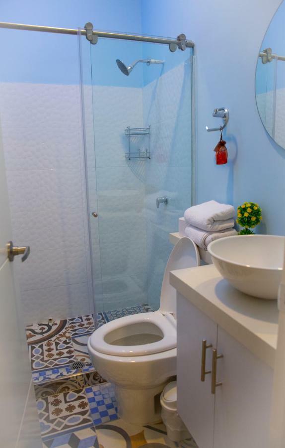 Casana Hotel 쿠쿠타 외부 사진